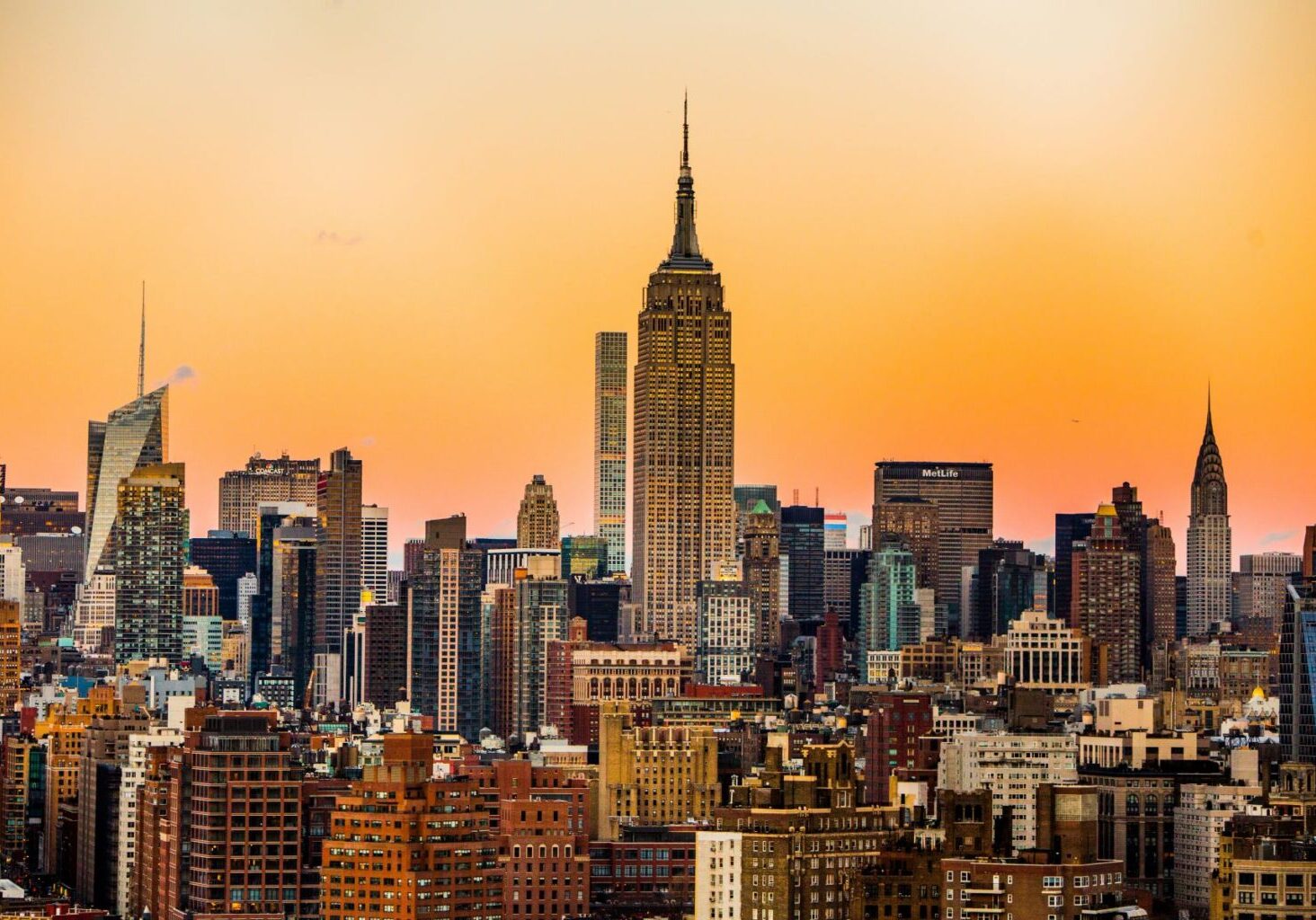 Midtown cityscape representing the esthetician salary nyc, the best state for estheticians